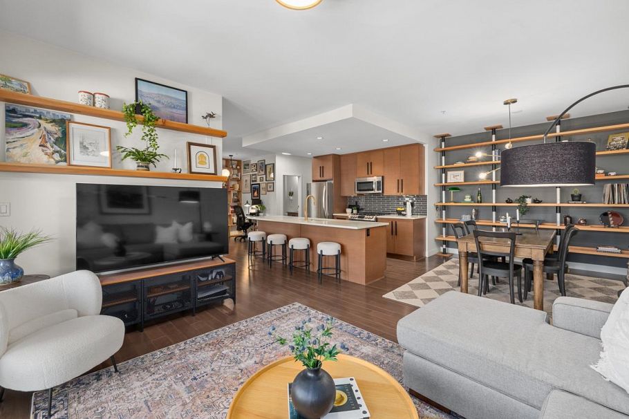 310 3294 Mt Seymour Parkway North Vancouver, BC - 9