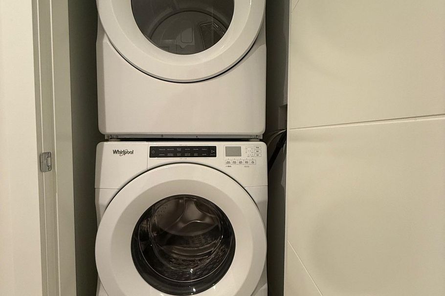 202 108 E 8th Street North Vancouver, BC - 15