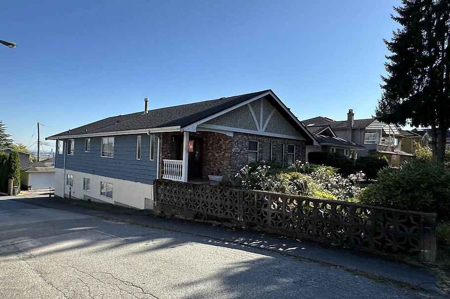 2376 Fraserview Drive Vancouver, BC - 27