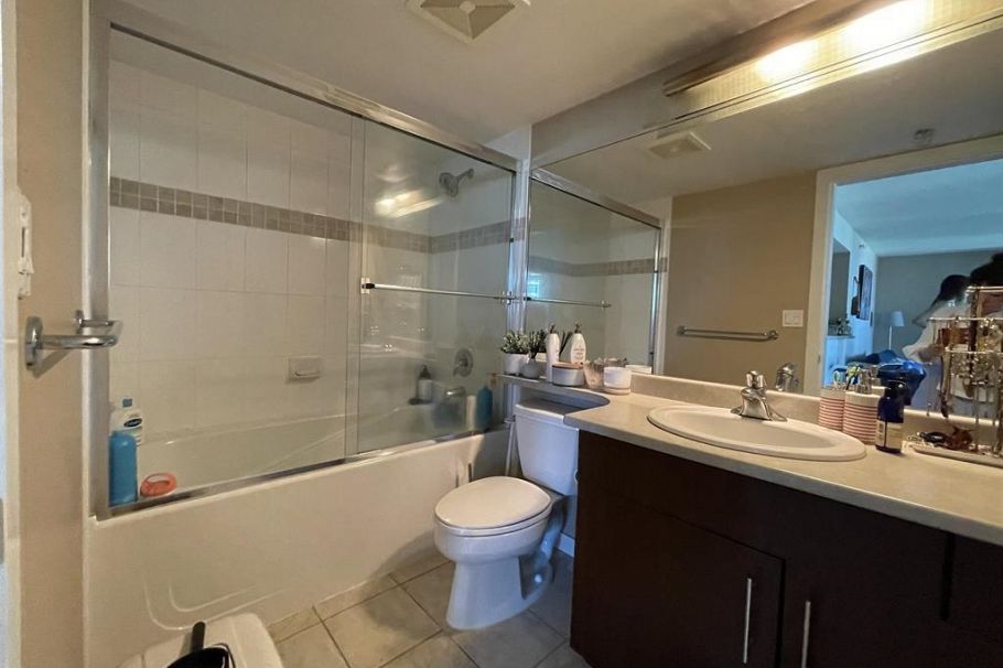 803 120 Milross Avenue Vancouver, BC - 6