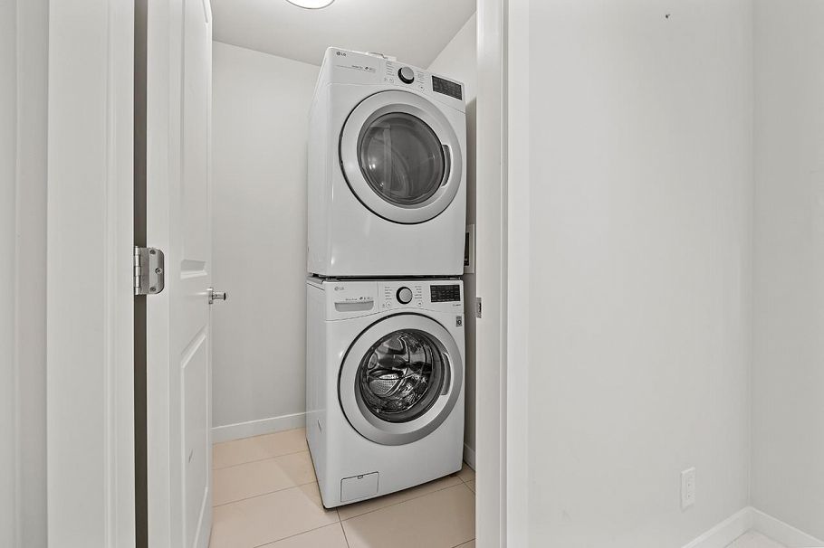 7 3483 Ross Drive Vancouver, BC - 12