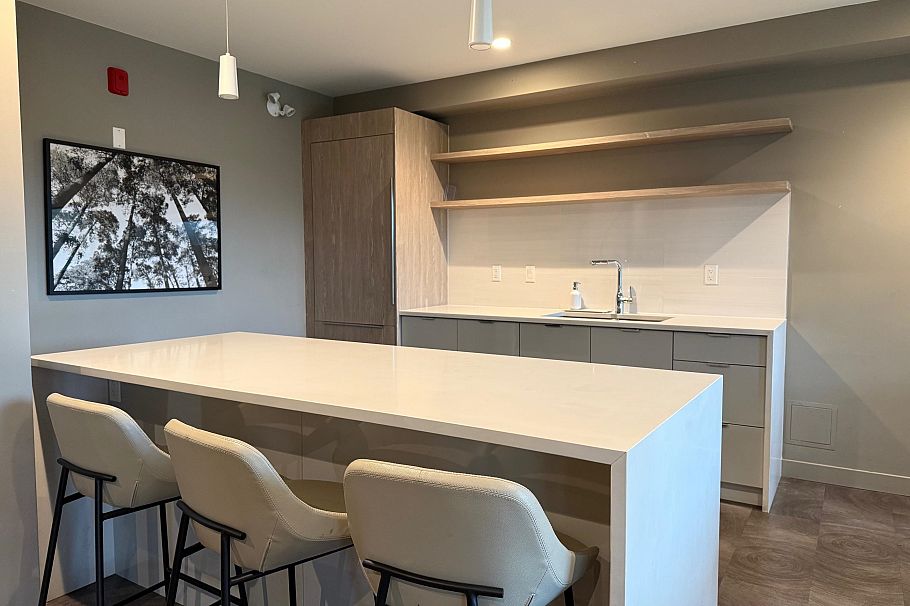 202 108 E 8th Street North Vancouver, BC - 22