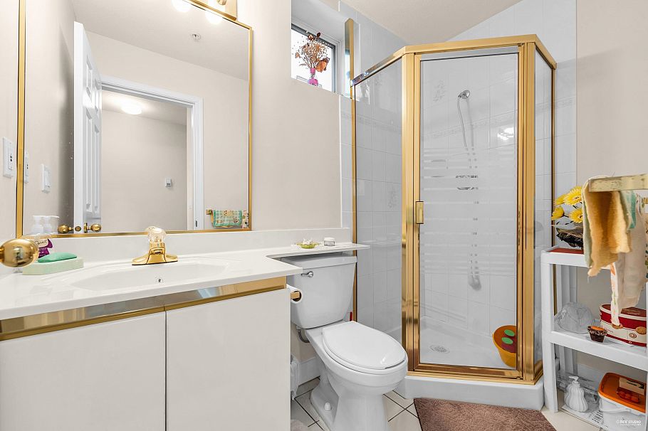 6388 Laburnum Street Vancouver, BC - 23