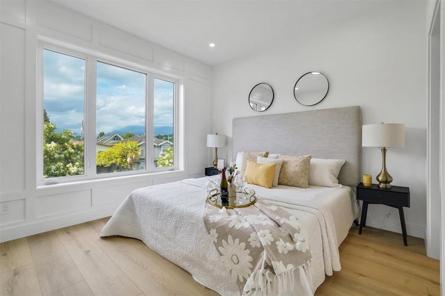 2 3216 Venables Street Vancouver, BC - 12