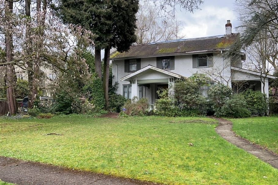 1384 W 32nd Avenue Vancouver, BC - 4