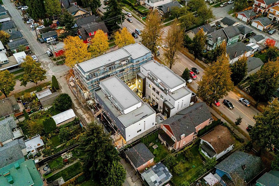 2071 E 1st Avenue Vancouver, BC - 39