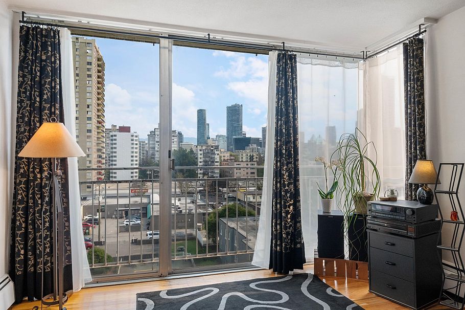 906 1250 Burnaby Street Vancouver, BC - 4