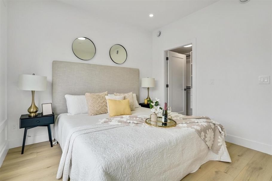 2 3216 Venables Street Vancouver, BC - 15