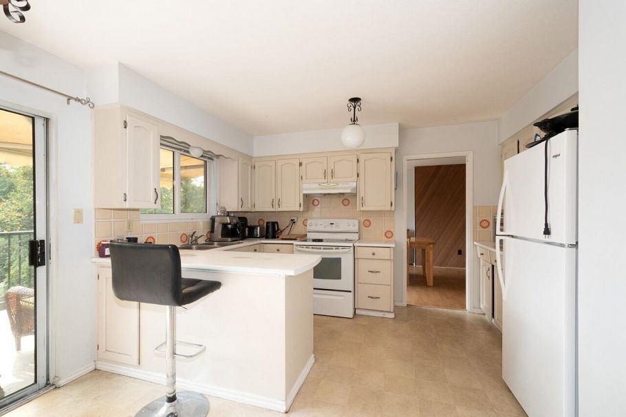 1285 Lucking Place North Vancouver, BC - 13