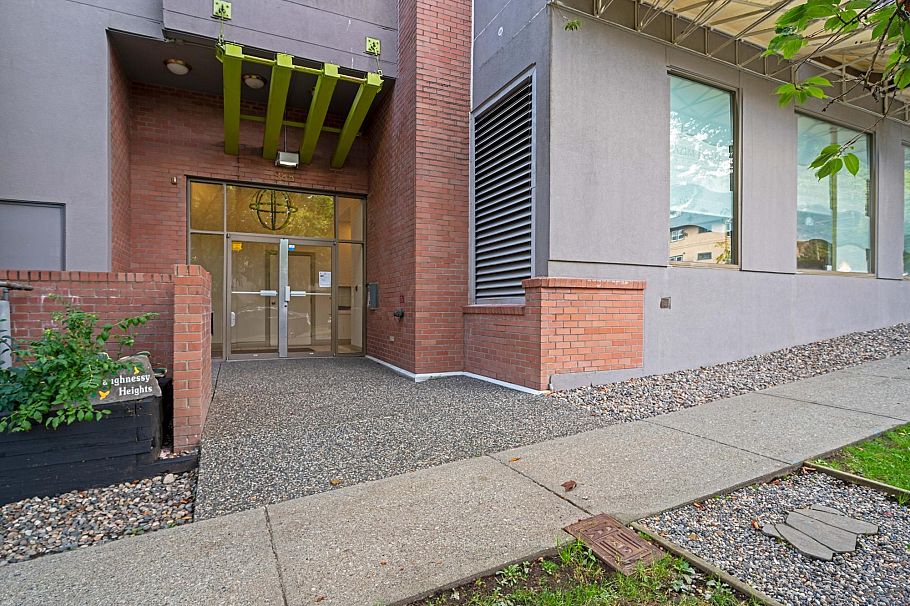 207 988 W 21st Avenue Vancouver, BC - 7