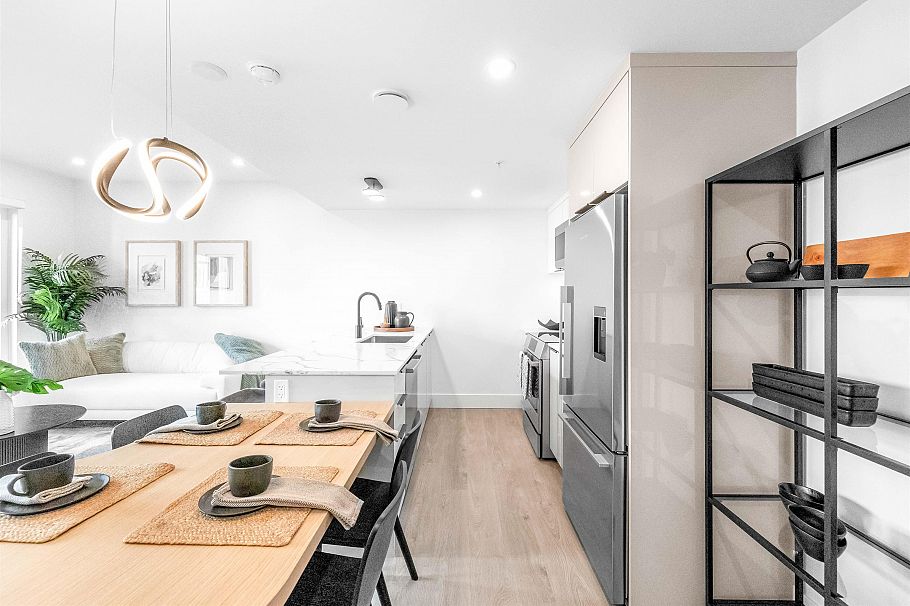 2071 E 1st Avenue Vancouver, BC - 9