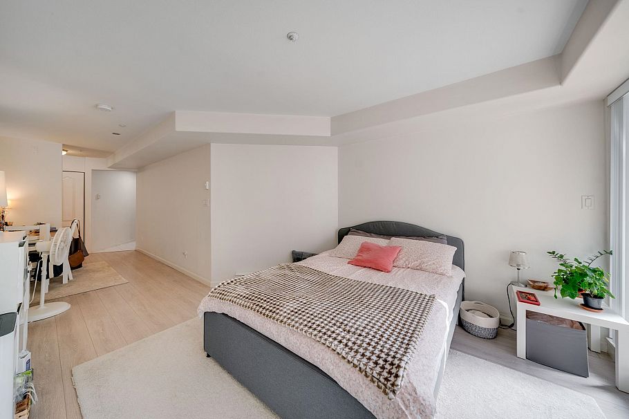 207 988 W 21st Avenue Vancouver, BC - 13