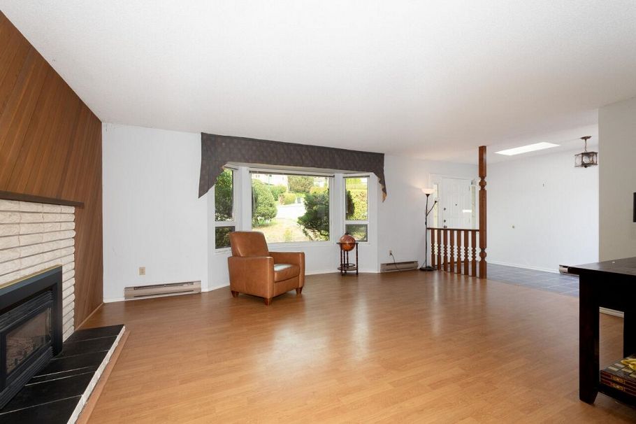 1285 Lucking Place North Vancouver, BC - 5