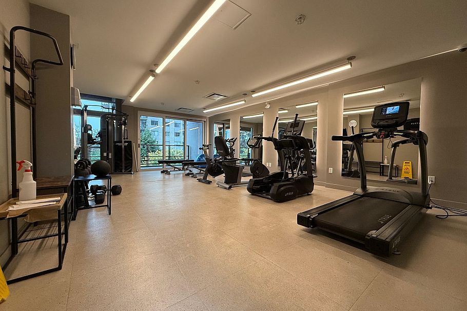 202 108 E 8th Street North Vancouver, BC - 19