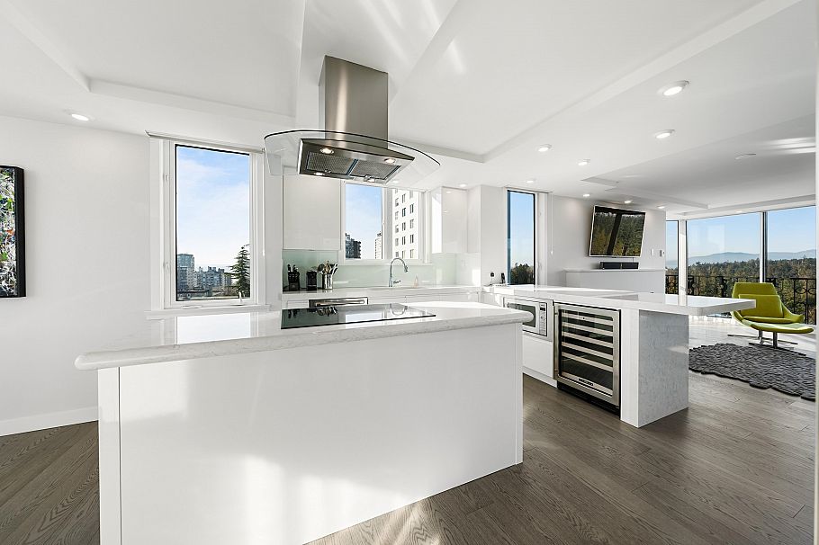 1001 845 Chilco Street Vancouver, BC - 15