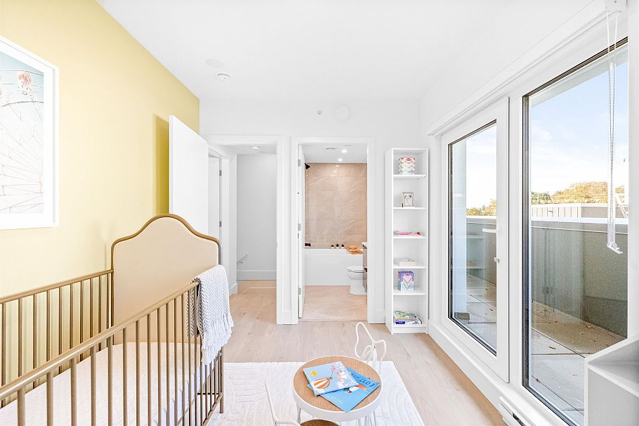 2071 E 1st Avenue Vancouver, BC - 26