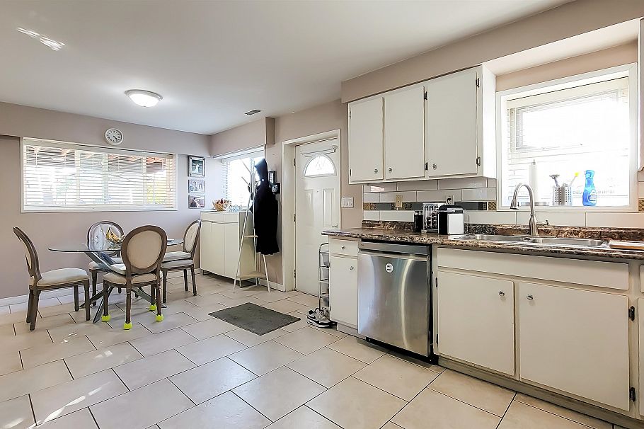 3304 Venables Street Vancouver, BC - 24