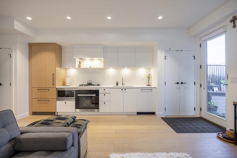 24 94 W King Edward Avenue Vancouver, BC - 6