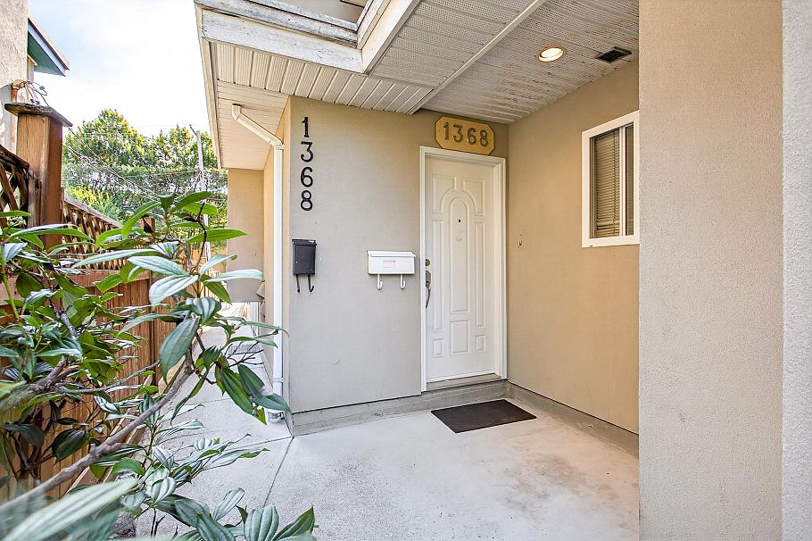 1368 E 7th Avenue Vancouver, BC - 27