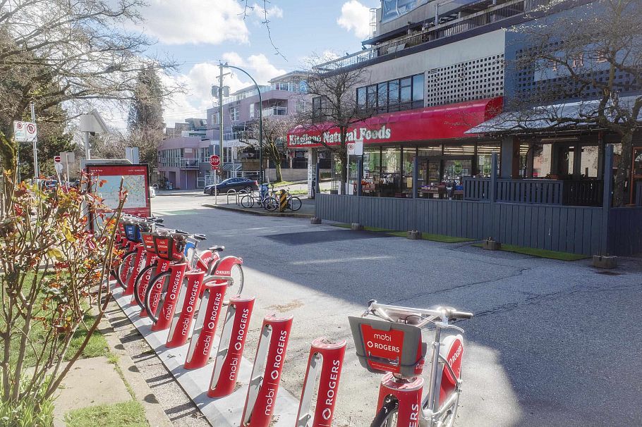 2240 York Avenue Vancouver, BC - 33