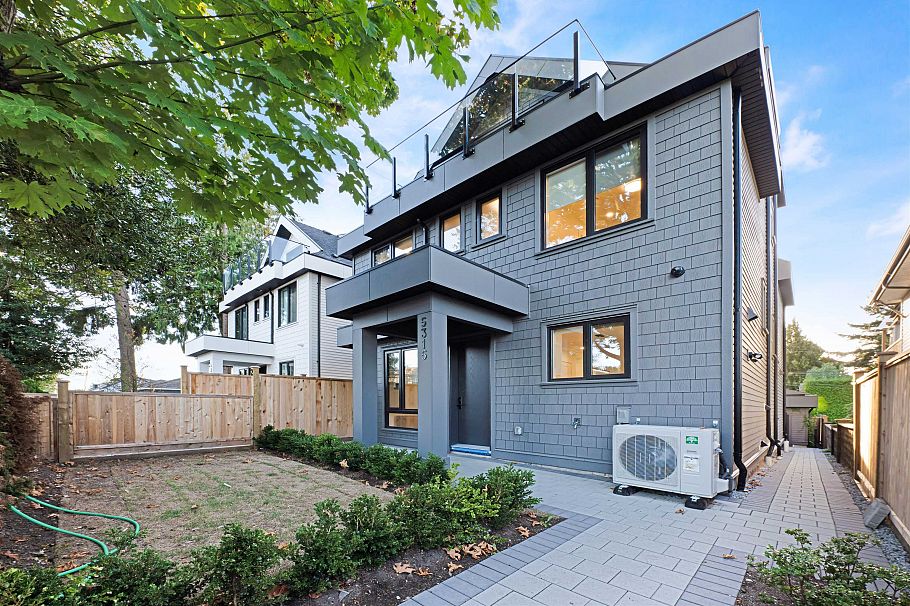 1 5315 Inverness Street Vancouver, BC - 1