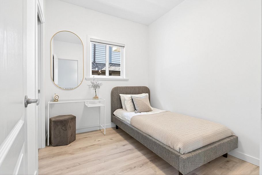 1368 E 7th Avenue Vancouver, BC - 20