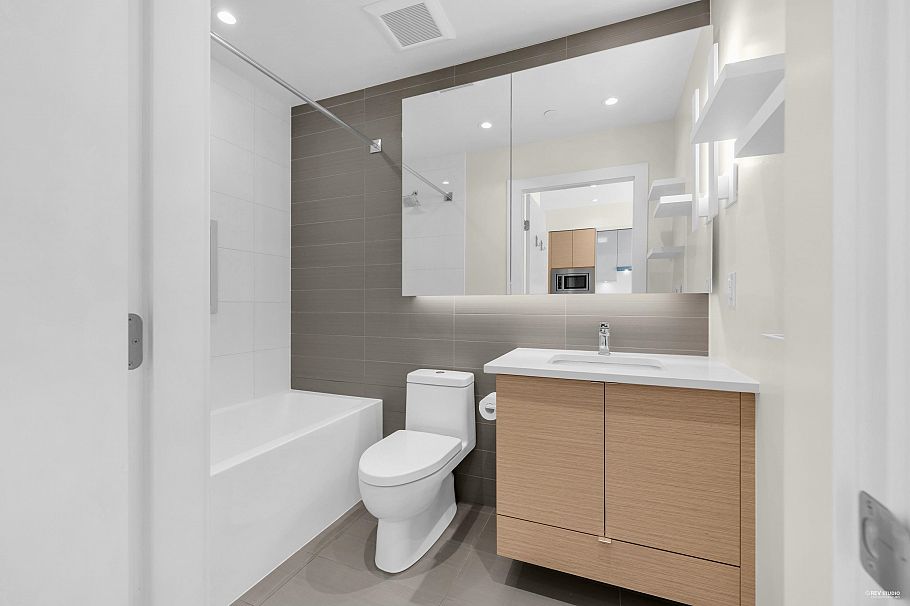 601 3438 Sawmill Crescent Vancouver, BC - 18