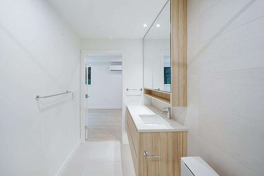 871 W 33rd Avenue Vancouver, BC - 16