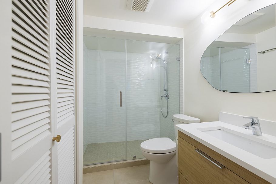 2240 York Avenue Vancouver, BC - 24