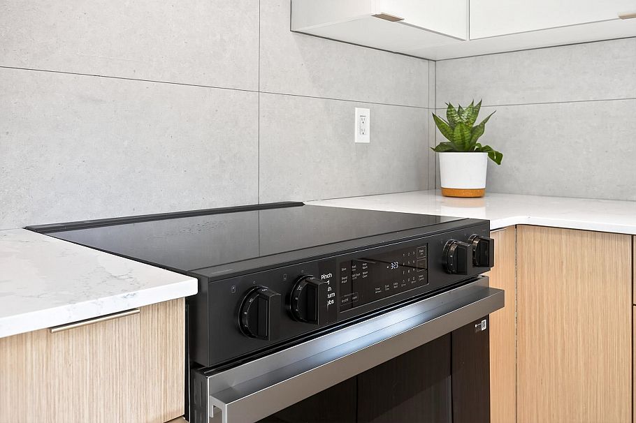 1368 E 7th Avenue Vancouver, BC - 17