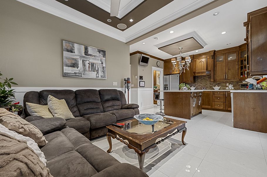 136 E 59th Avenue Vancouver, BC - 10