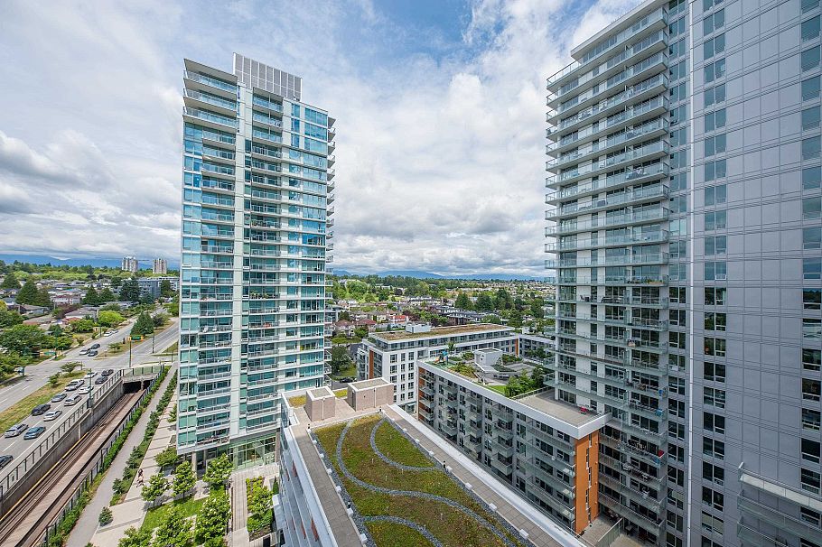 1502 8131 Nunavut Lane Vancouver, BC - 2