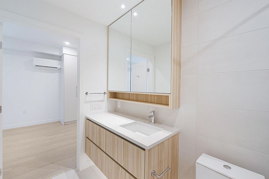 871 W 33rd Avenue Vancouver, BC - 15