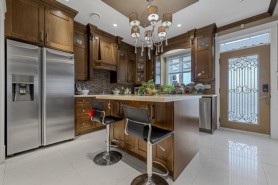 136 E 59th Avenue Vancouver, BC - 14