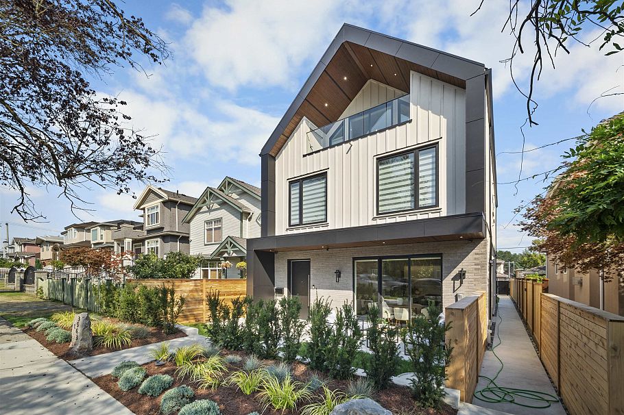 1 3563 E 25th Avenue Vancouver, BC - 19