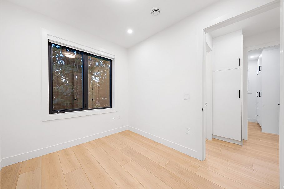 1 5315 Inverness Street Vancouver, BC - 15