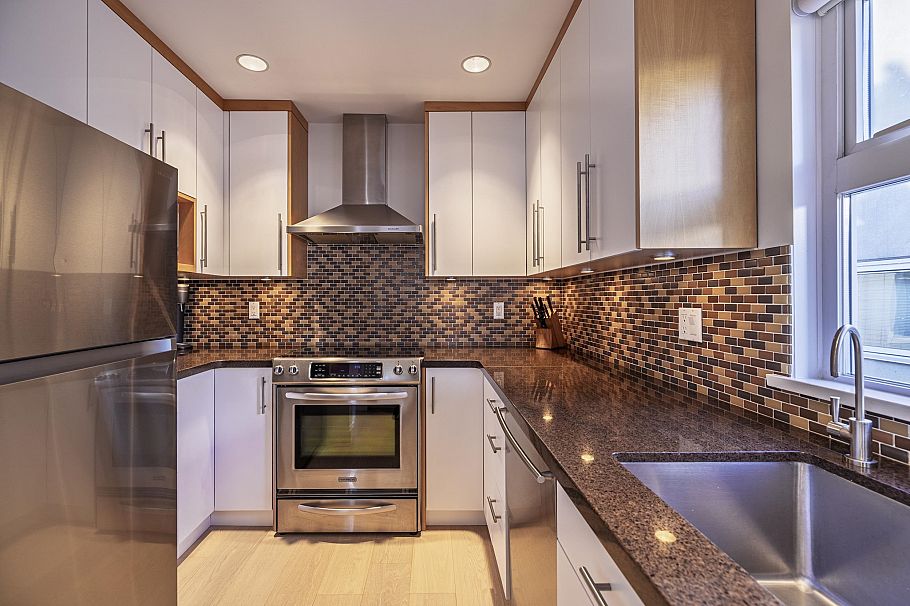 2240 York Avenue Vancouver, BC - 15