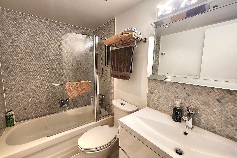 1205 4160 Sardis Street Burnaby, BC - 16