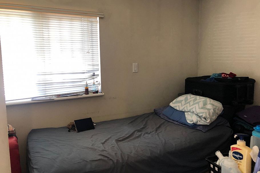 153 SE Marine Drive Vancouver, BC - 8