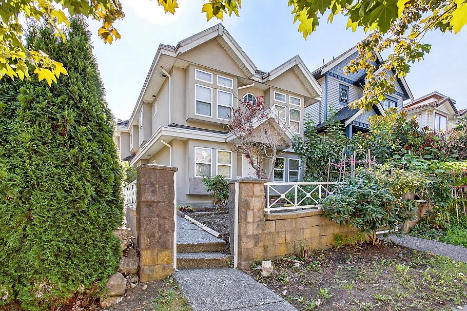 1368 E 7th Avenue Vancouver, BC - 28