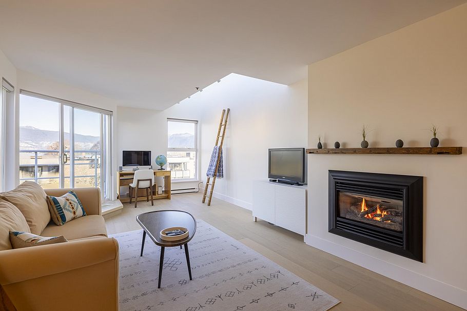 2240 York Avenue Vancouver, BC - 1