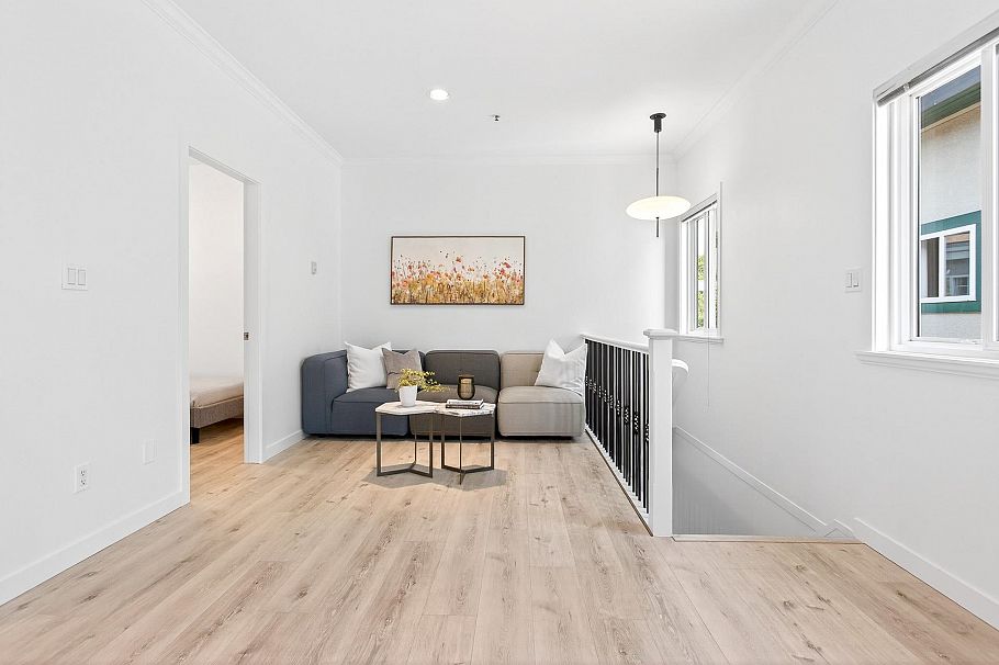 1368 E 7th Avenue Vancouver, BC - 4