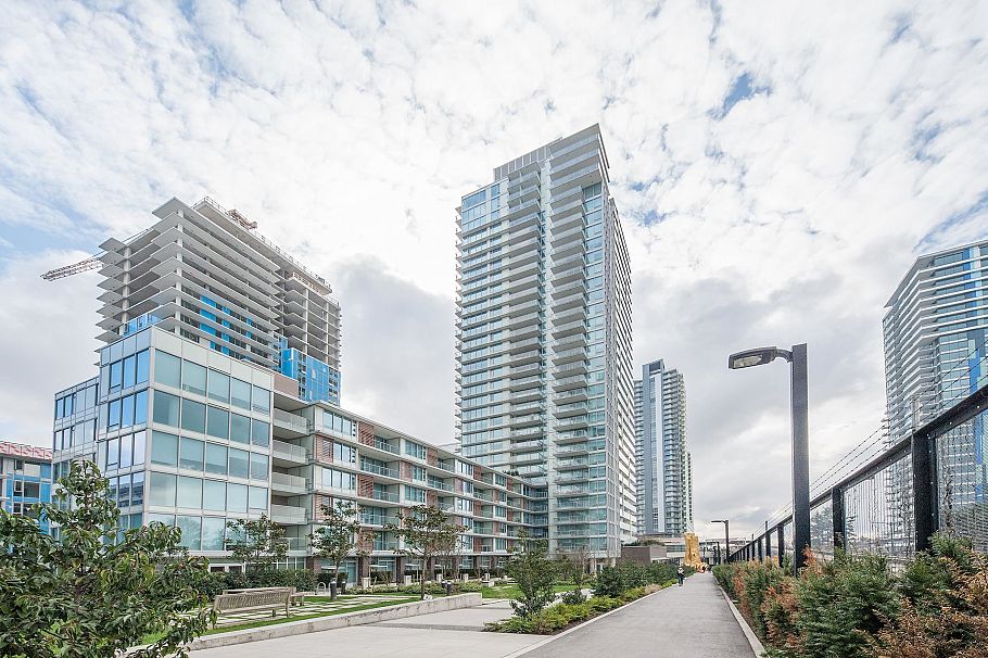 1502 8131 Nunavut Lane Vancouver, BC - 1