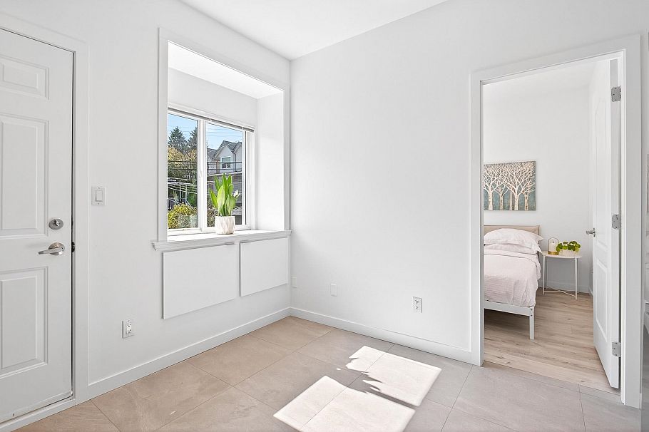 1368 E 7th Avenue Vancouver, BC - 18