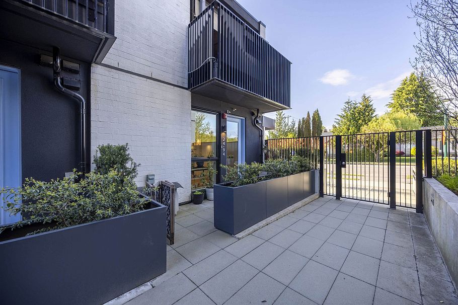 24 94 W King Edward Avenue Vancouver, BC - 1