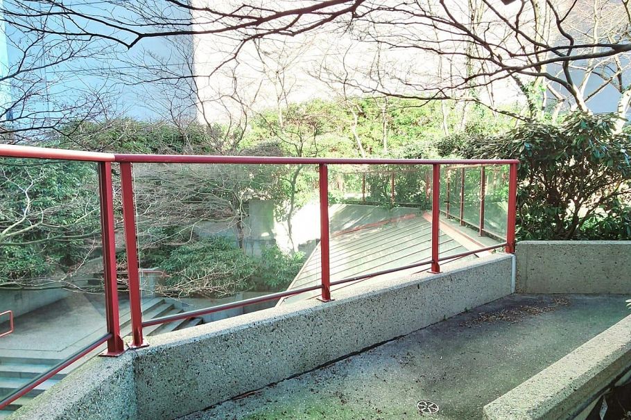 208 811 Helmcken Street Vancouver, BC - 25