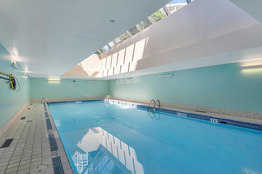 2706 198 Aquarius Mews Vancouver, BC - 37