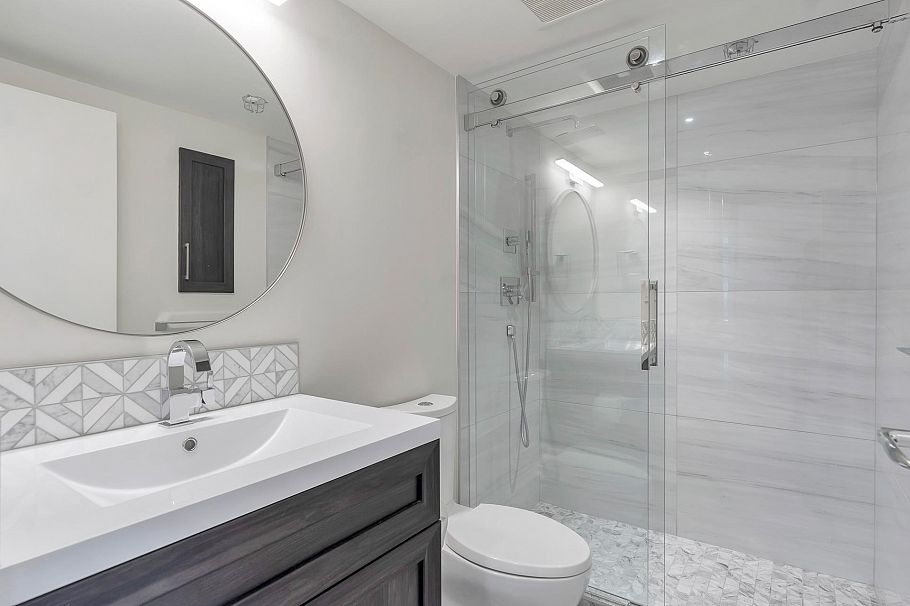 2706 198 Aquarius Mews Vancouver, BC - 30