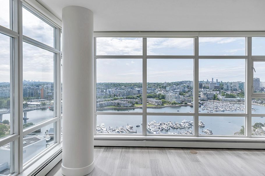 2706 198 Aquarius Mews Vancouver, BC - 8