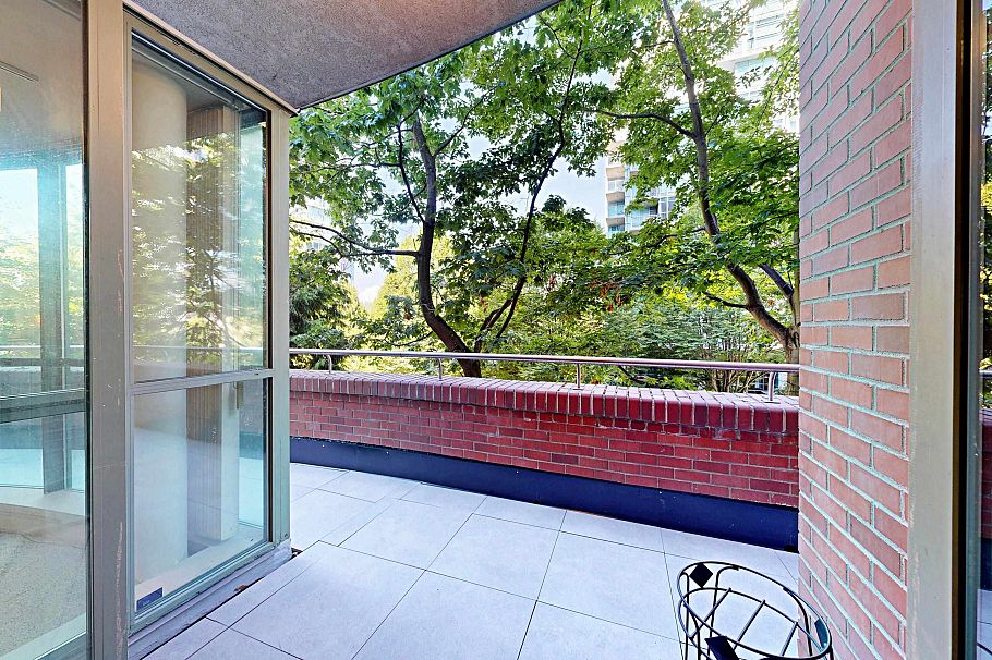 301 1888 Alberni Street Vancouver, BC - 16